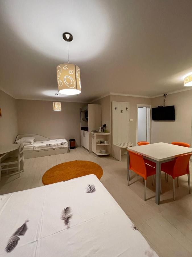 פטרצ'אנה Apartments Prestige מראה חיצוני תמונה