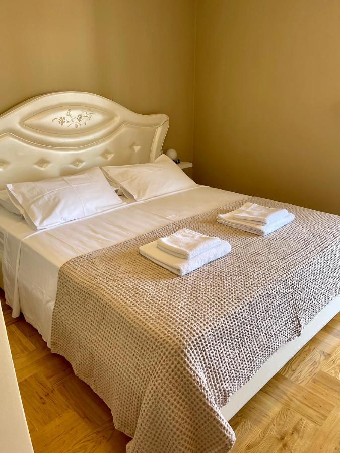 פטרצ'אנה Apartments Prestige מראה חיצוני תמונה