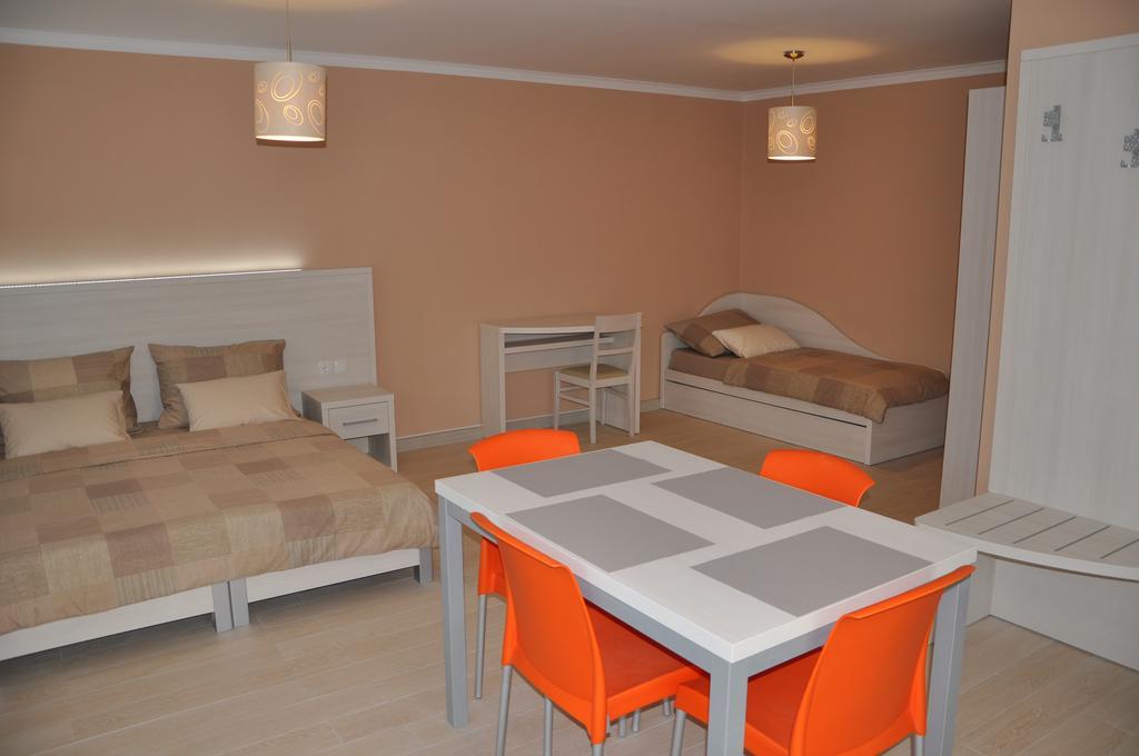 פטרצ'אנה Apartments Prestige מראה חיצוני תמונה