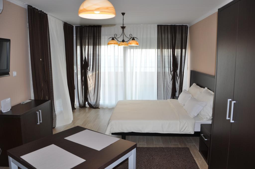 פטרצ'אנה Apartments Prestige מראה חיצוני תמונה