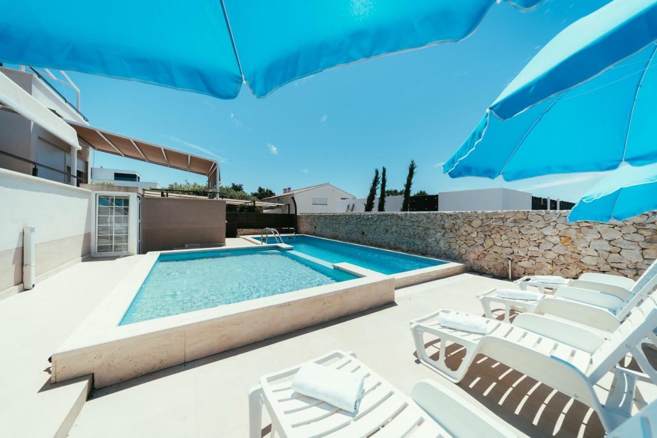 פטרצ'אנה Apartments Prestige מראה חיצוני תמונה