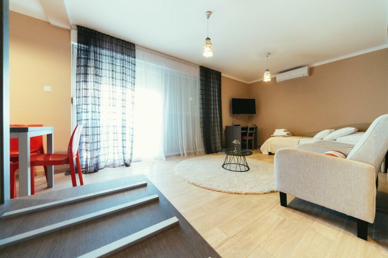 פטרצ'אנה Apartments Prestige מראה חיצוני תמונה