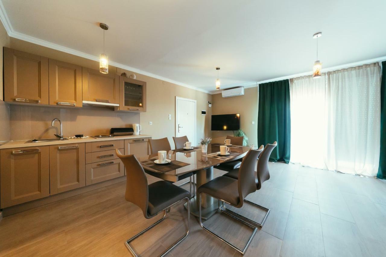 פטרצ'אנה Apartments Prestige מראה חיצוני תמונה