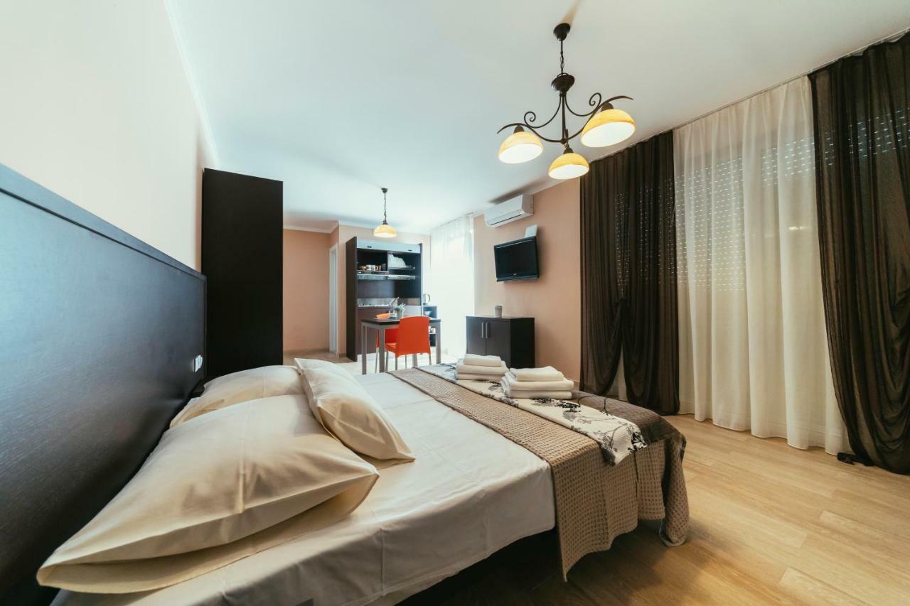 פטרצ'אנה Apartments Prestige מראה חיצוני תמונה