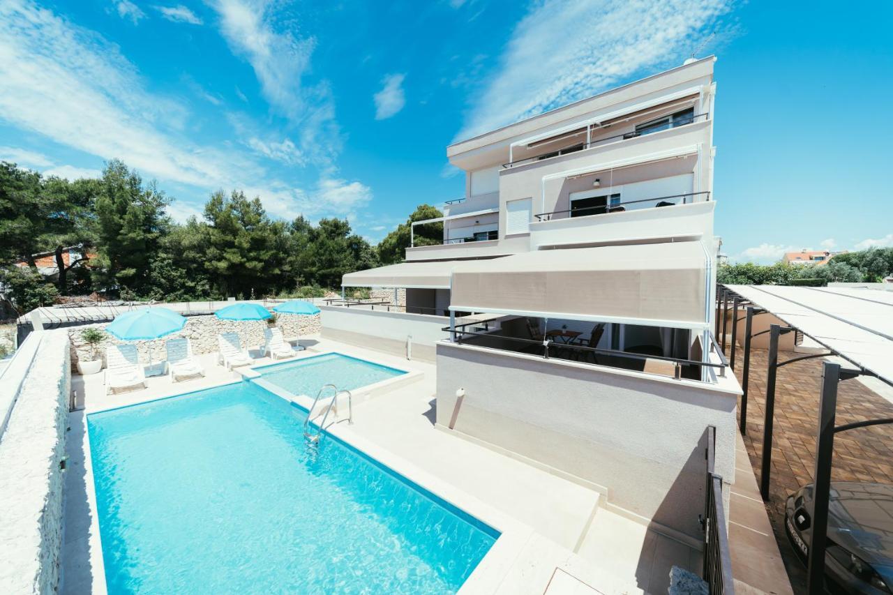פטרצ'אנה Apartments Prestige מראה חיצוני תמונה